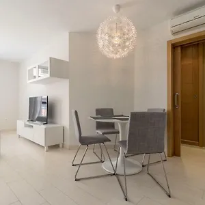 https://conmdemalaga-san-quintin.hotelsinnerja.org
